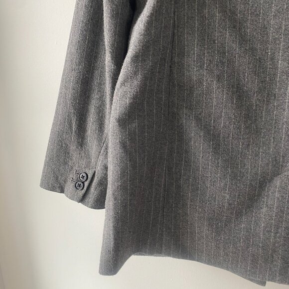 Reitmans Grey Pinstripe Blazer - Picture 10 of 10